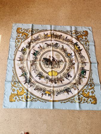 Hermès Seidenfoulard wie neu