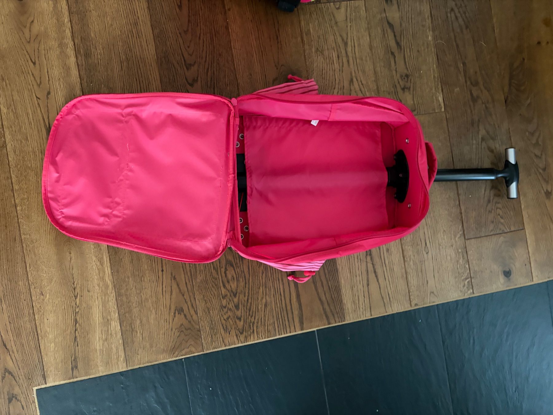 Valises & Sacs: Kinder Reisekoffer mit Rollen – D'occasion à Arlesheim par thoma2010 1
