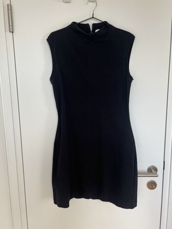COS Kleid schwarz Grösse M guter Zustand