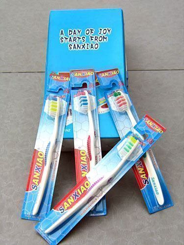 Cura dei denti: Zahnbürsten weiss, 12 Stück – Nuovo e nell'imballaggio originale da Kottwil venduto da Crazyrolf 1