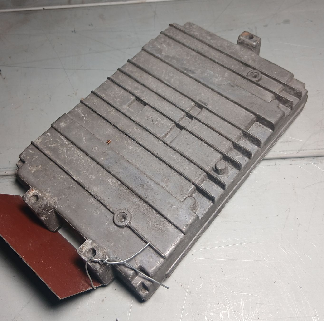 Jeep Tutti pezzi di ricambio auto: ECU Jeep Dodge V8 – Usato da la heutte venduto da Auto-stock 2
