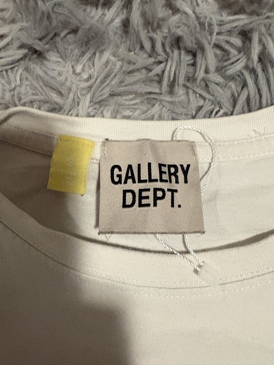 Gallery Dept. T-shirts: Gallery Dept Tshirt – Neuf (Voir description) à Basel par pau_s6pv 1