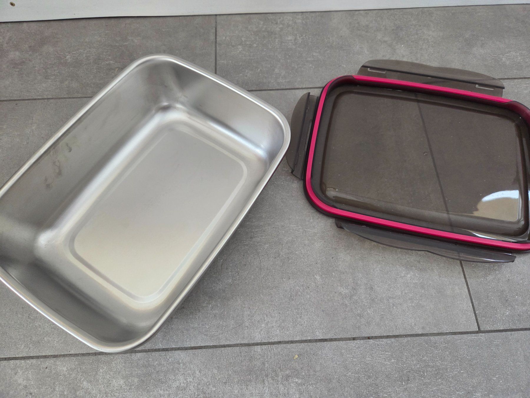 Tupperware Contenitori & Simili: Edelstahl Behälter / Tupperware mit Deckel – Nuovo (secondo la descrizione) da Wiesendangen venduto da troawus 2