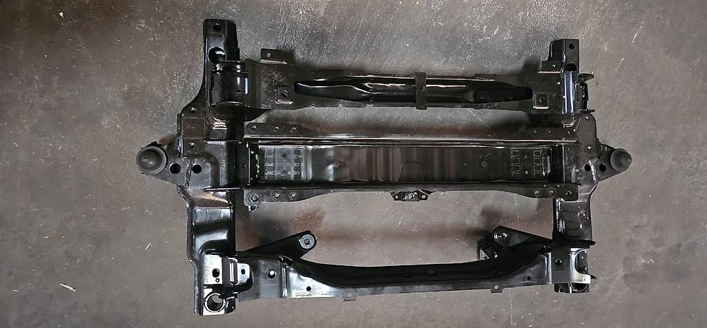 Tutti pezzi di ricambio auto: Vorderachsträger Mercedes Sprinter 314CDI/2021 – Usato da Berneck venduto da sflagberneck 1