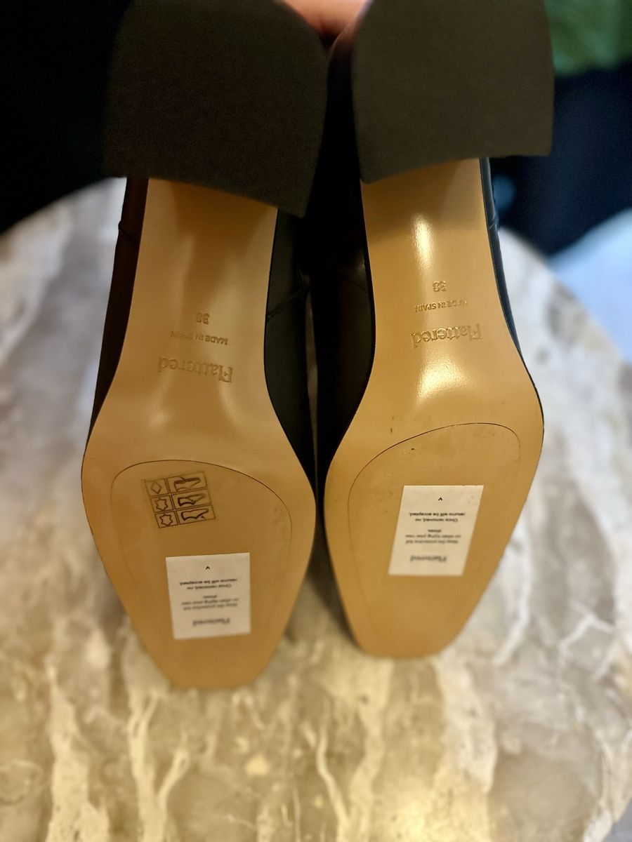Scarpe da donna: Flattered Stiefeletten CAY Gr. 38 schwarz – Nuovo (secondo la descrizione) da Zürich venduto da TheaVMO 4