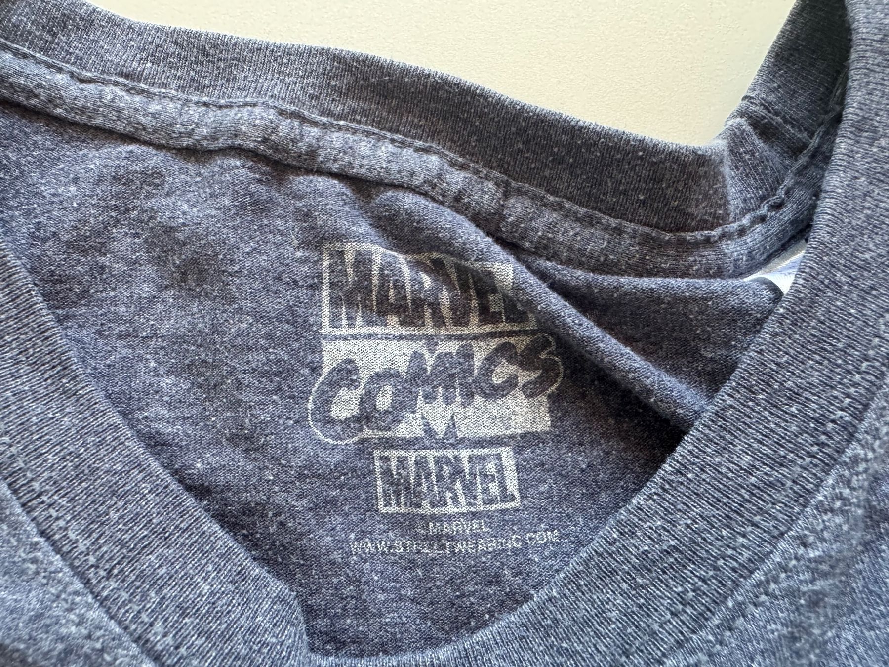 T-shirt: Captain America Marvel  MEN 2XL XXL – Usato da Neuchâtel venduto da _Easy_to_Find_ 2