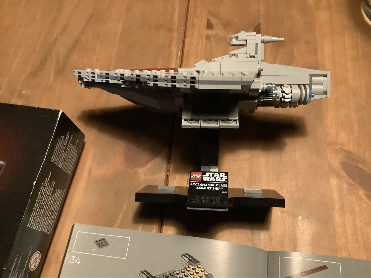 Lego Kit di costruzioni: LEGO Star Wars Acclamator-Class Assault Ship – Usato da Bern venduto da brotherhoodofjustice 2