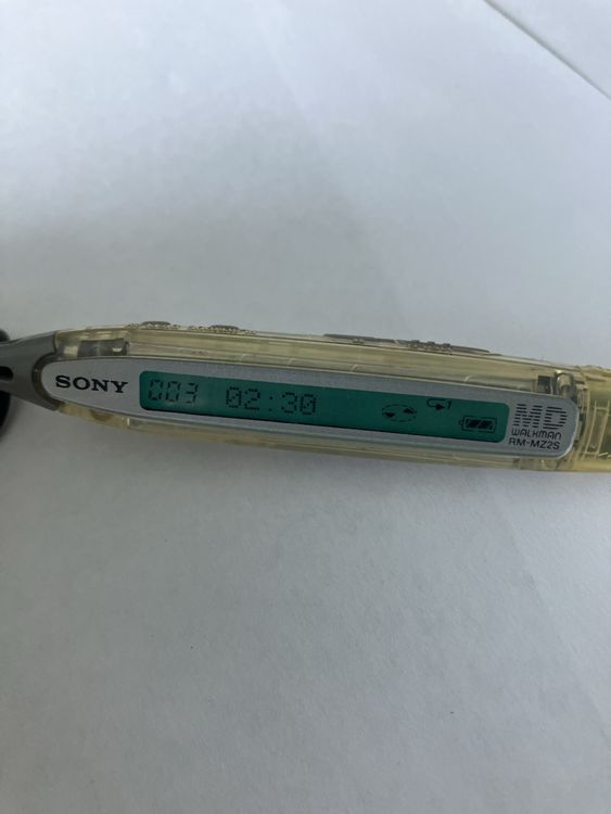 SONY WALKMAN MiniDisc Remote MD RM-MZ2S Clear (Gebraucht) in Hausen AG ...
