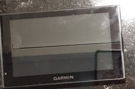 GPS Voiture Garmin nüvi 2589LM - Ideal pour l'automne!