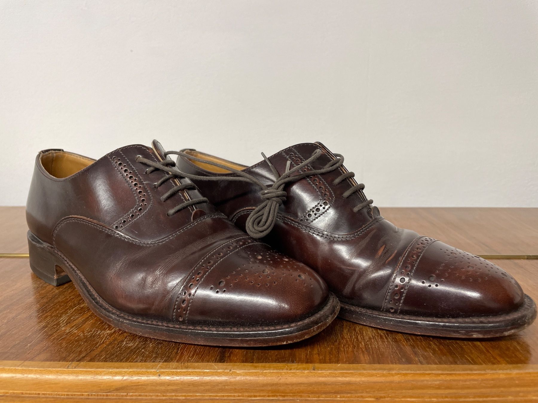 Loake Herrenschuhe: LOAKE Oxford Shoes / Halbschuhe Gr. 7 – Gebraucht aus Frasnacht von GracyStore