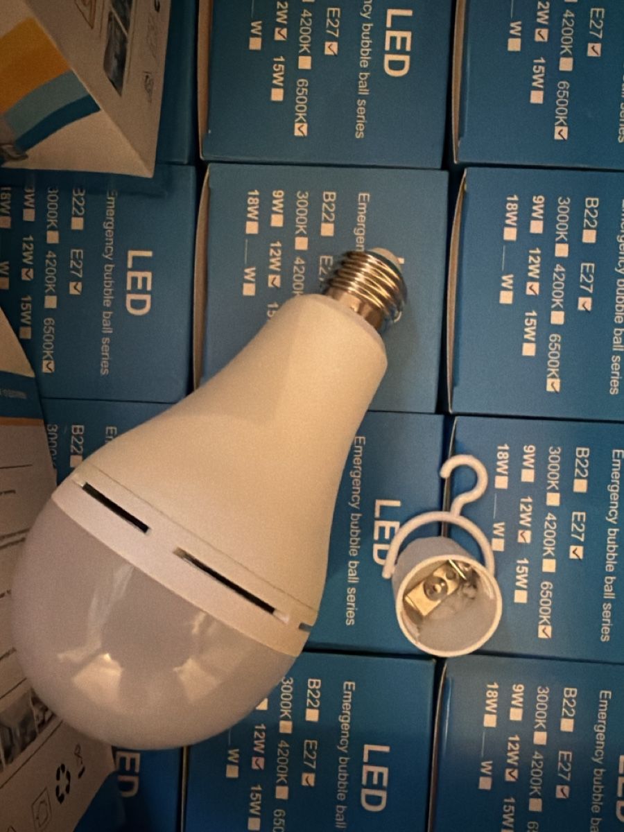 Lampade: 65LED Notfall-Glühbirne E27 15W 6500K neu – Nuovo (secondo la descrizione) da Weggis venduto da Doris 2