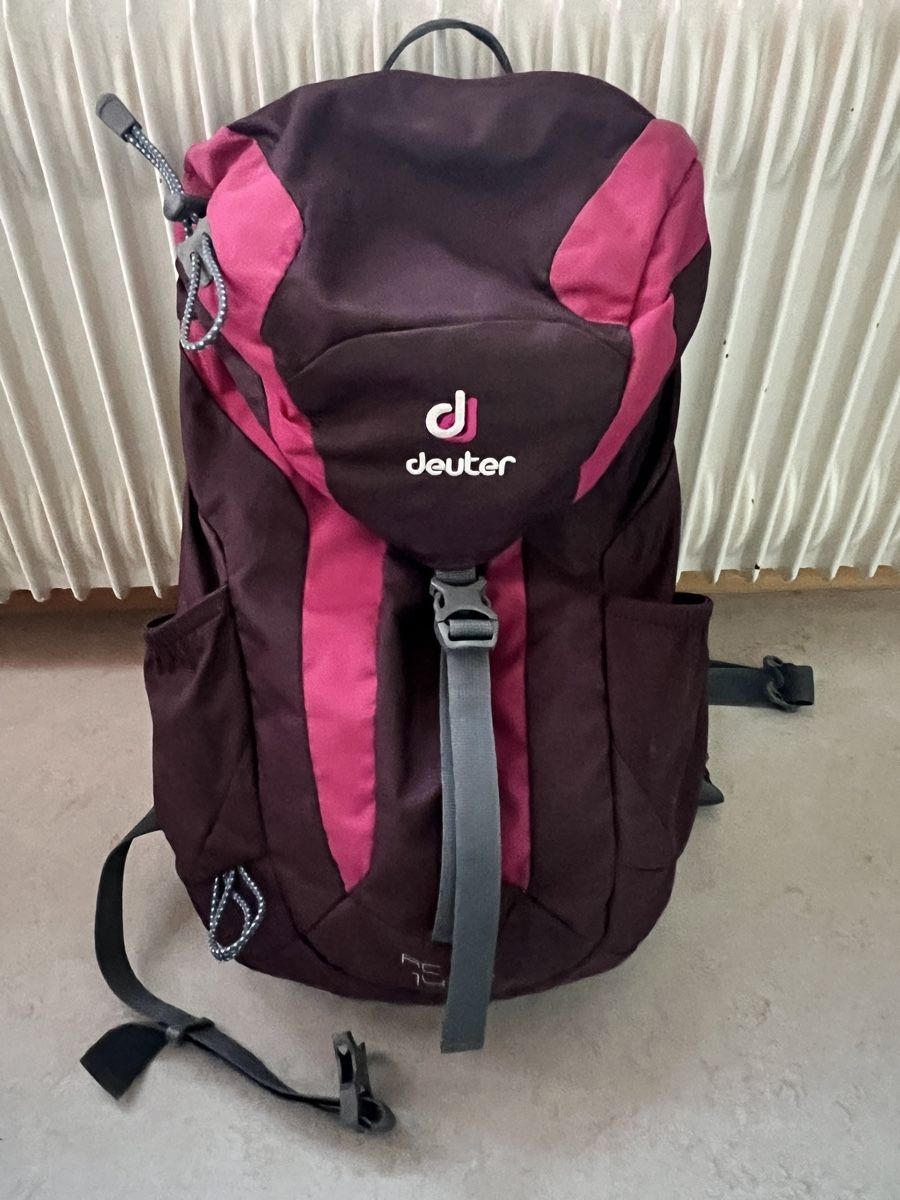 Deuter Sacs à dos: Damenrucksack – D'occasion à Unterägeri par anb_zvw7