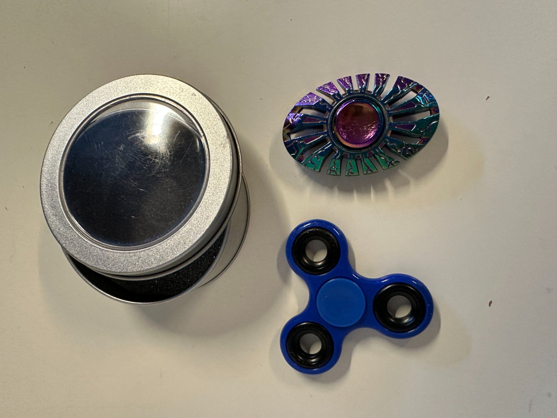 Giochi: 2 Fidget Spinner – Usato da Urdorf venduto da ARJN 1