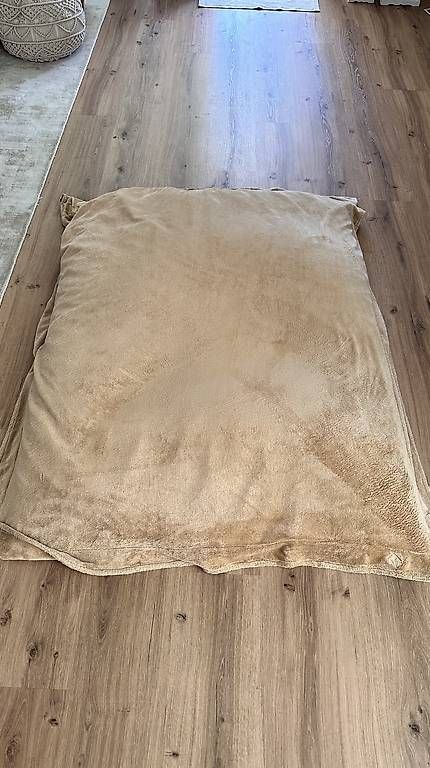Cuscini: Sitzsack mit Velourüberzug – Usato da Rüdtligen venduto da Fikuss 1