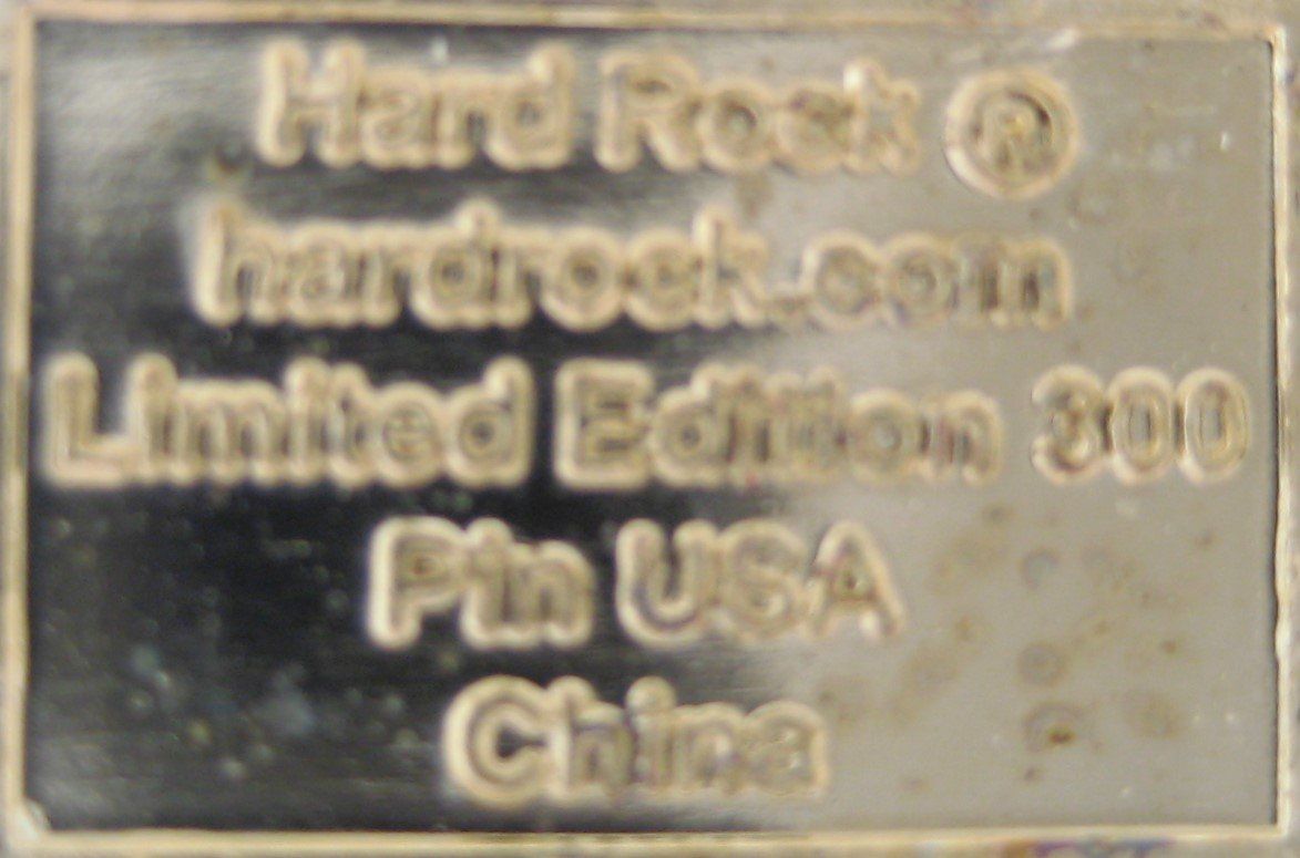 Hard Rock Cafe Placchette & Badge: Hard Rock Cafe Honolulu ____________ Hobby Data Base # 44135 – Usato da Emmenbrücke venduto da tms1122 2