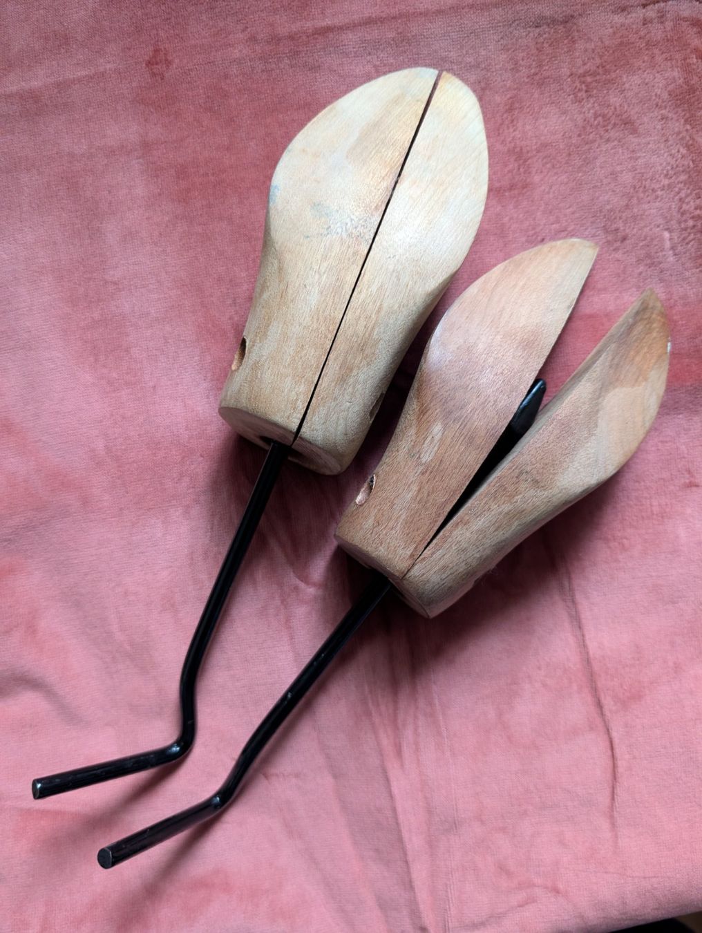 Tutti gli attrezzi: Schuhspanner Spreizer Holz regular Damen alt Made in Taywan – Usato da Gelterkinden venduto da Luusmaiteli 5