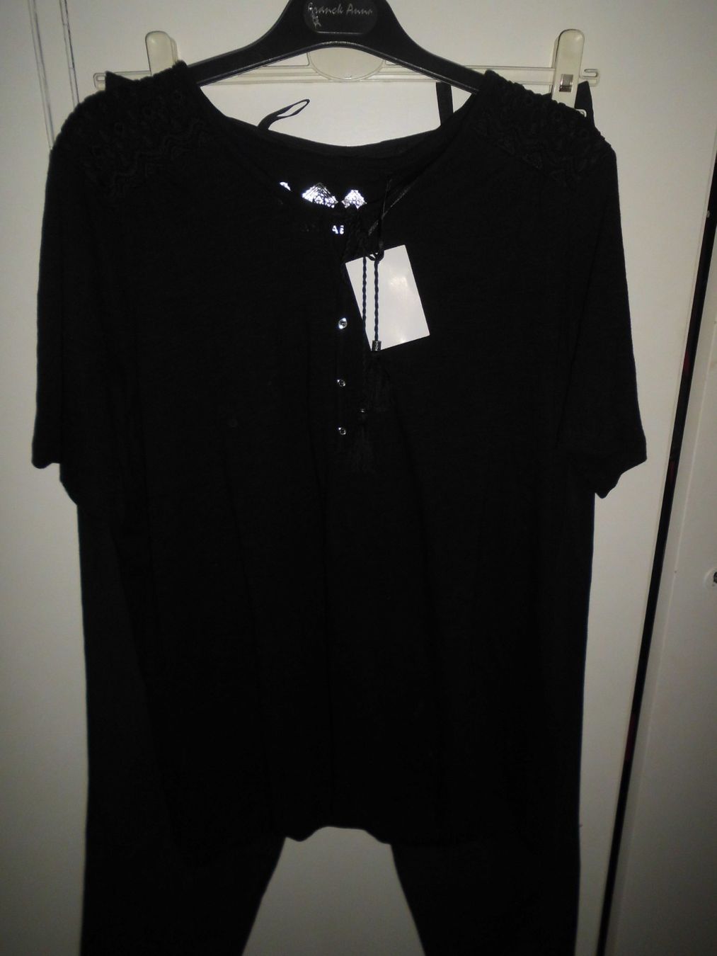 C&A T-Shirts: T-shirt noir T. L – Neu (gemäss Beschreibung) aus Marin-Epagnier von Madja