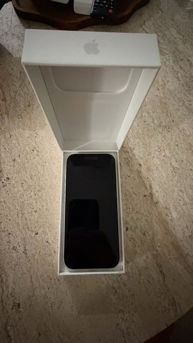 Apple Handys / Smartphones: iPhone 17 pro 256gb Neuf / Neu – Neu und originalverpackt aus Sion von N__V