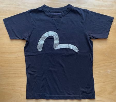 Vintage Evisu black T-shirt, silver logo, size S/XS