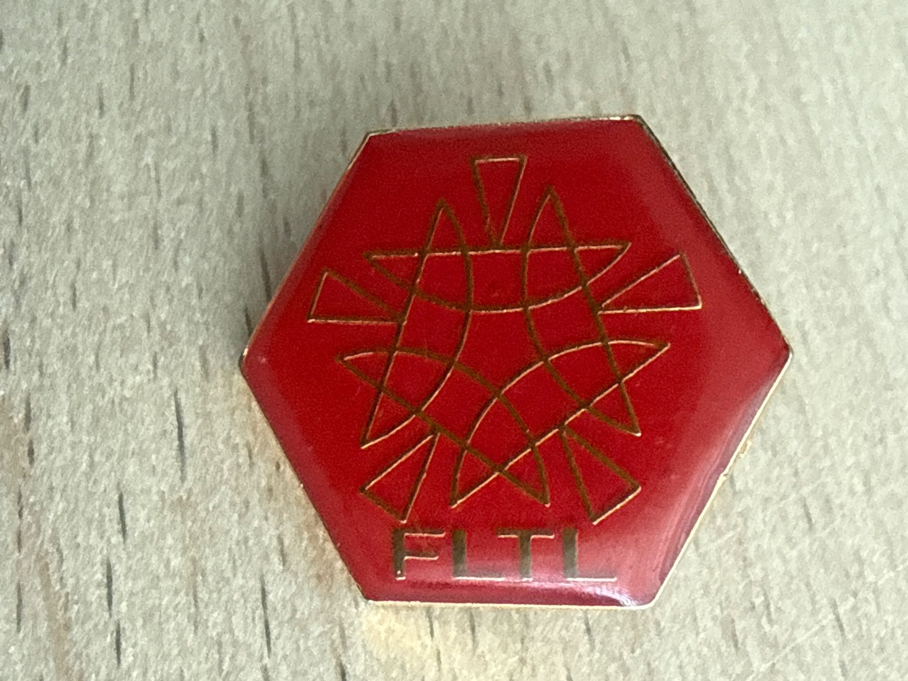 Plaketten & Abzeichen: Pin FLTL – Gebraucht aus Glattbrugg von Schweigmatt