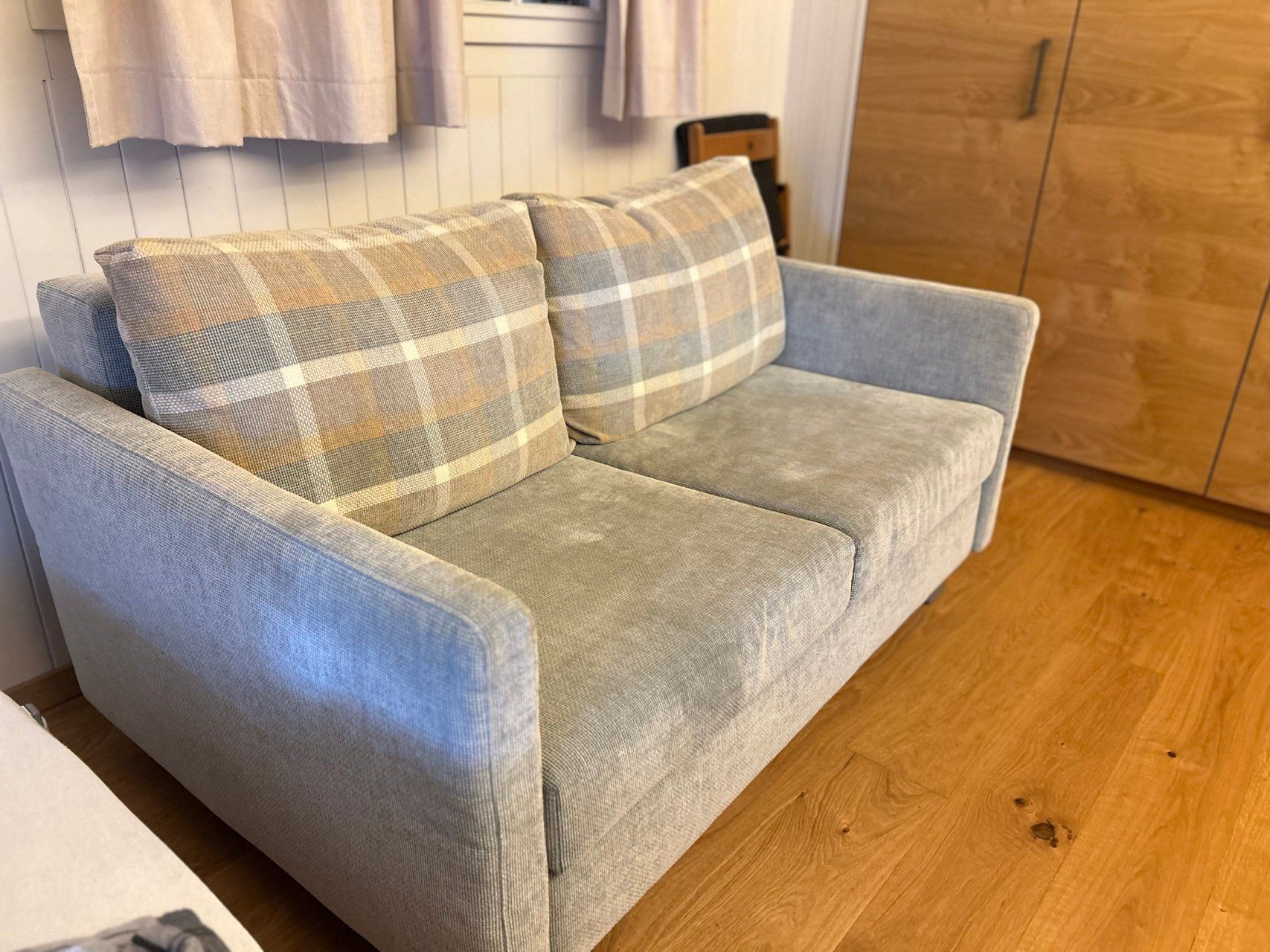 Pfister Sofas: Canapé lit 2 places – D'occasion à Chesières par mic_san 1