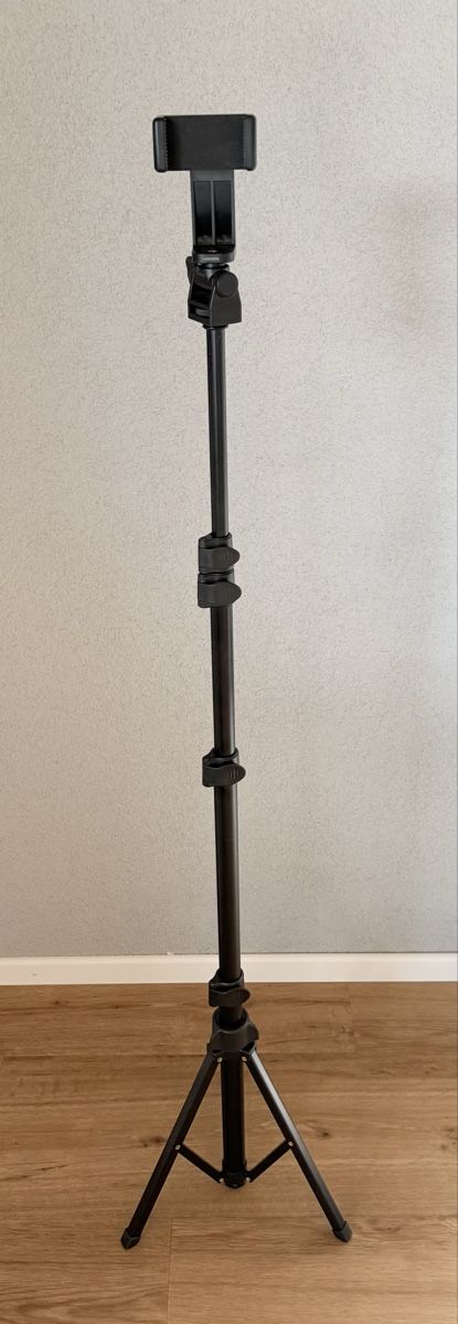 Staffe: Selfie Stick / Stativ mit Bluetooth Auslöser – Nuovo (secondo la descrizione) da Blatten b. Naters venduto da chriswa 1