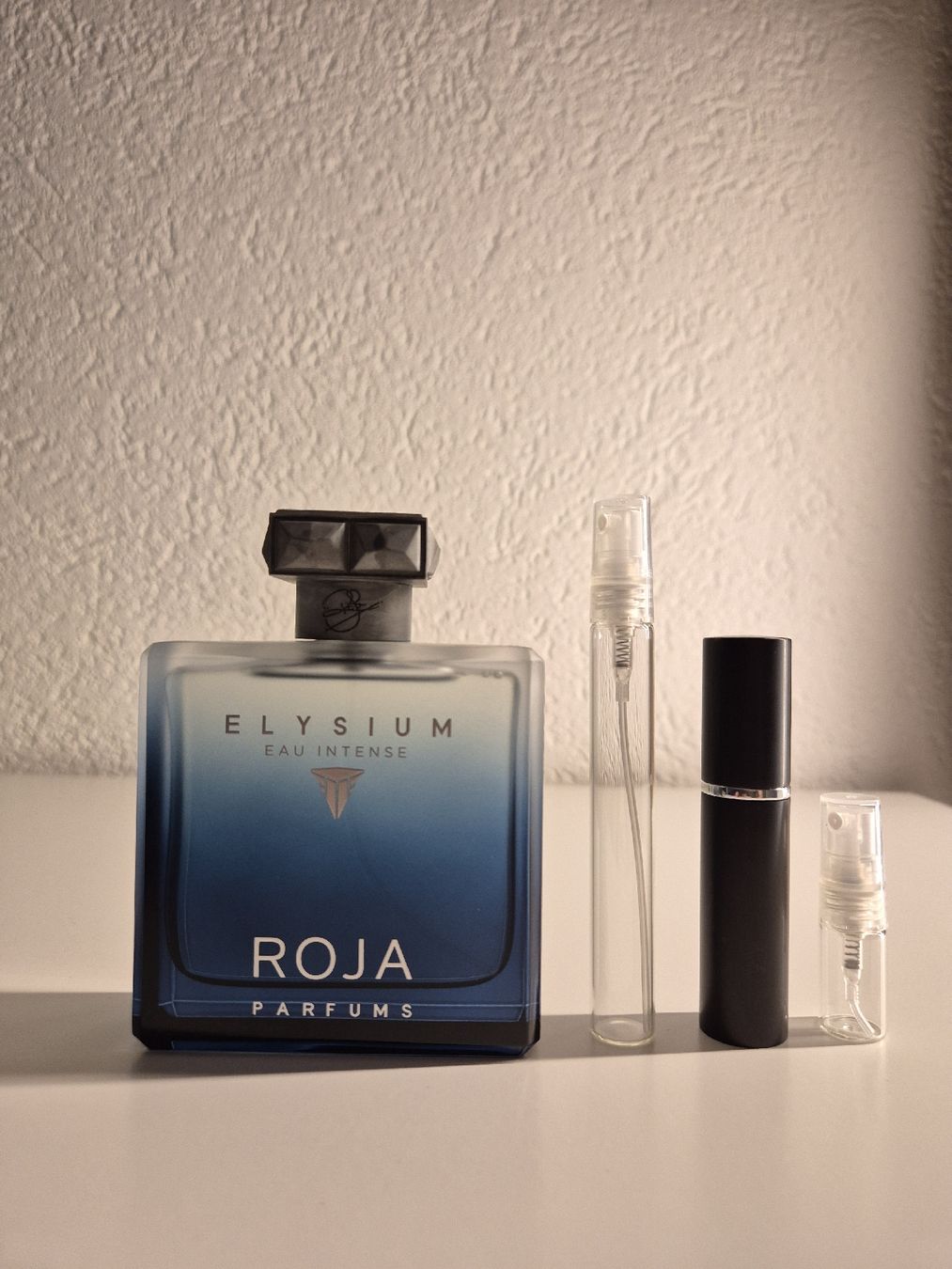 Roja Profumi & Eau de Toilette: Roja Elysium Eau Intense Abfüllung, Parfumprobe, Probe – Usato da Dottikon venduto da Traych