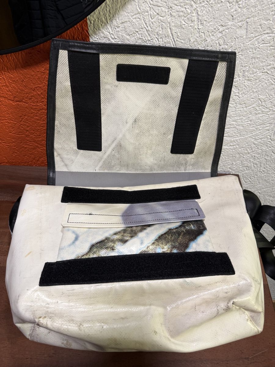 Freitag Borse: Original Freitag Tasche, F14 Dexter Messenger Medium – Usato da Seedorf BE venduto da the_wd2t 4
