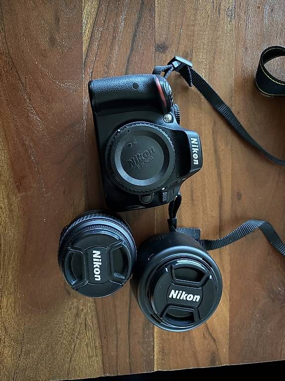 Fotocamera: Nikon D5100 inkl 2 Objektiven – Usato da Solothurn venduto da wys_6smq