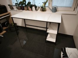 Bürotisch