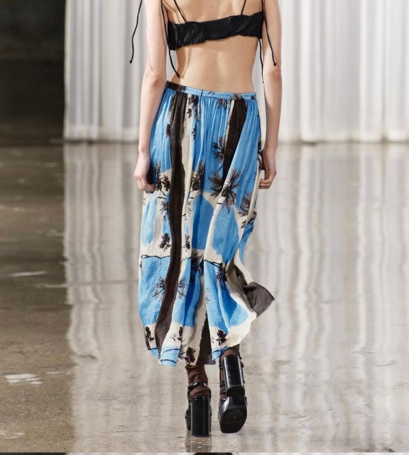 Zara Gonne: ZARA Rock mit Print - neu - – Nuovo (secondo la descrizione) da Jona venduto da vanessasupermarket20 1