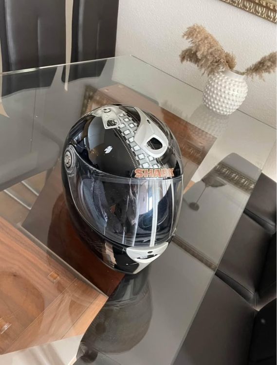 motorrad helm 1