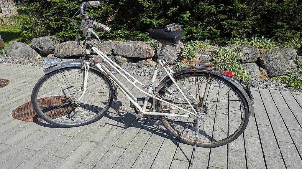 Vélos: Fahrrad Oldtimer Peugeot weiss – D'occasion à Bönigen par nadiaannunziata 4