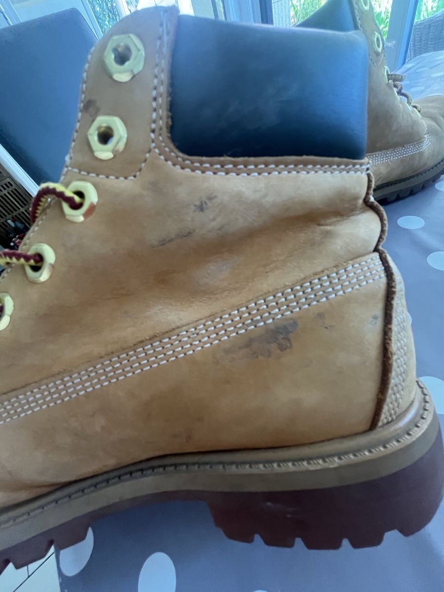 Timberland Herrenschuhe: Bottes Timberland taille eu 37 brun – Gebraucht aus Noville von Berlusconi55 5