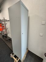 Spind Eurokraft Basic Metall grau mit Schloss, neuwertig