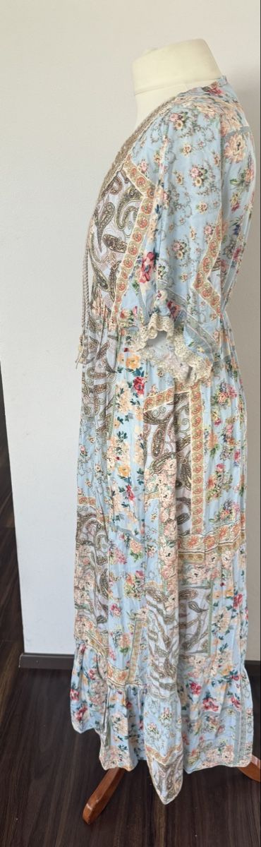 Vestiti: Maxikleid Blumenprint 1 Size – Usato da Ermatingen venduto da Speiki2 2