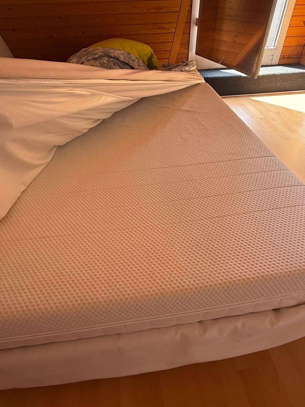 Betten: Bed frame + Ikea mattress – Gebraucht aus Zürich von Genius-ZH 3