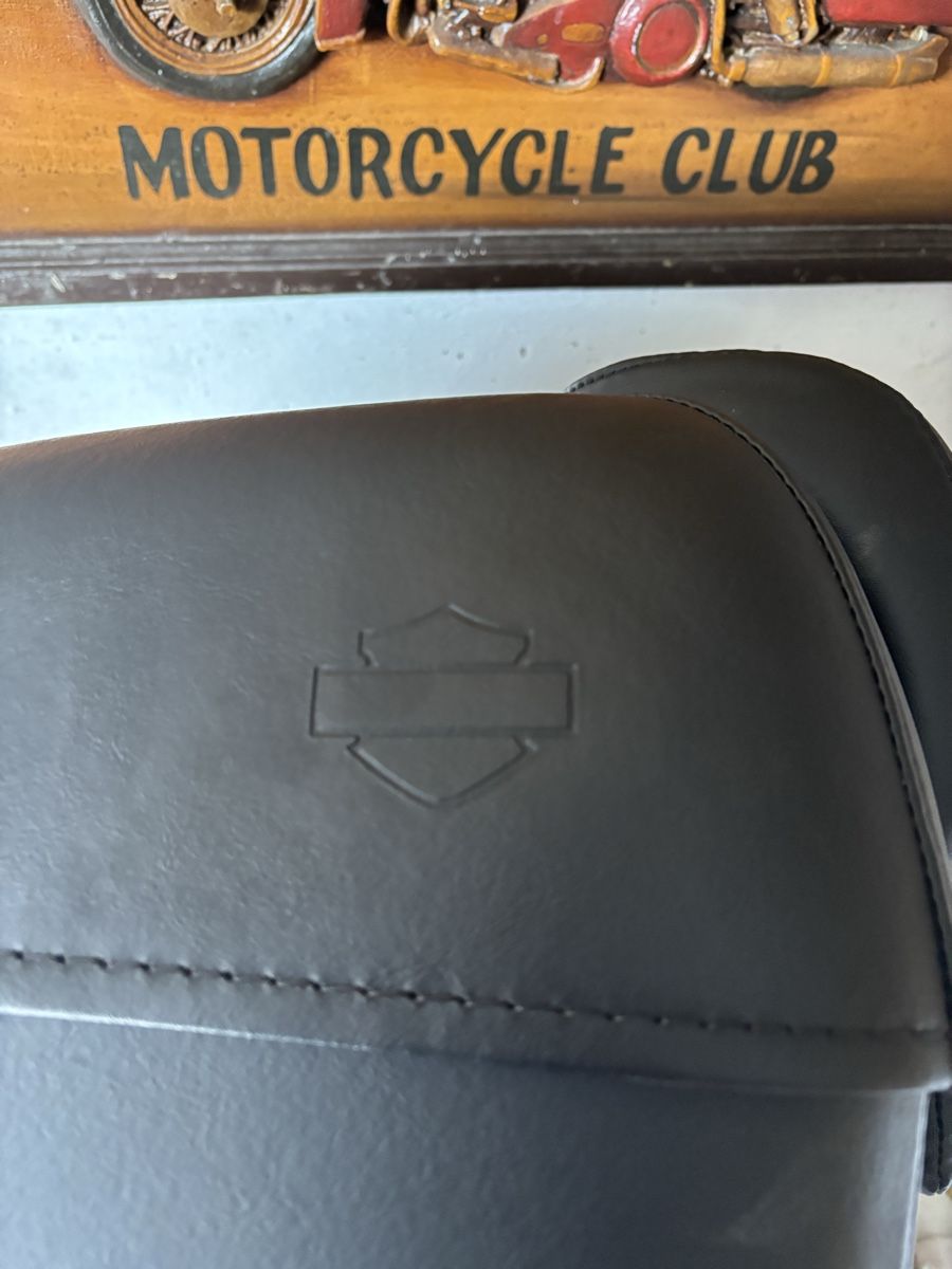 Harley-Davidson Tutti i ricambio per moto: Harley Davidson Tourpak Leder – Usato da Schötz venduto da Harley35 3