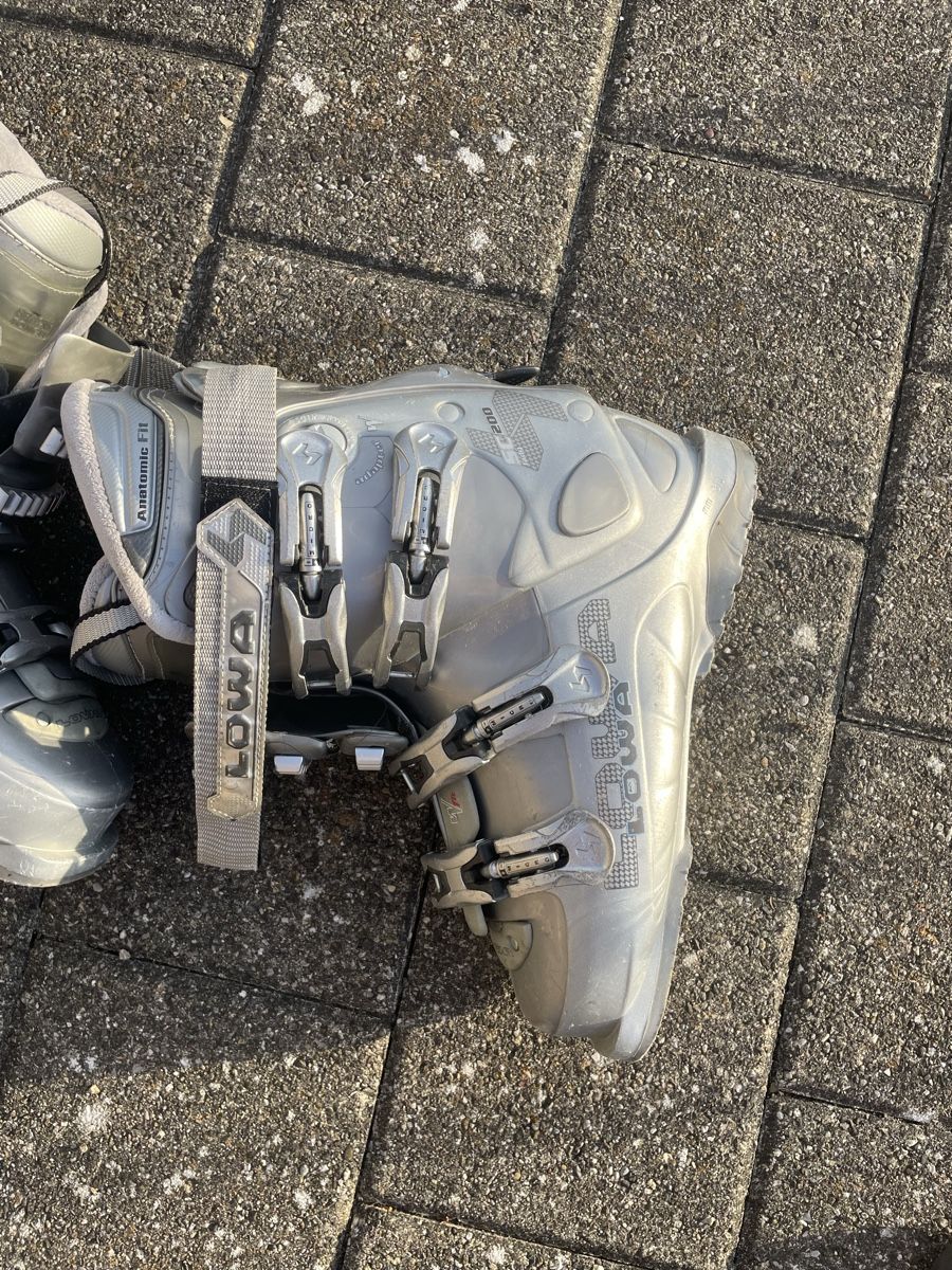 Lowa Scarpe da donna: Skischuhe Lowa – Usato da Wetzikon ZH venduto da seko1266 2