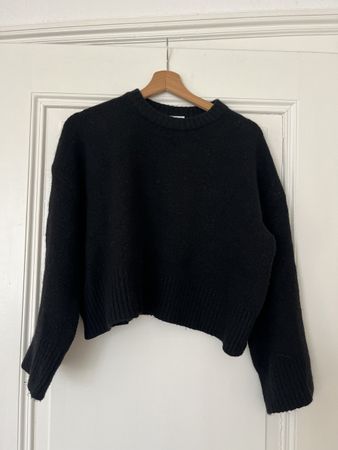 Pullover schwarz Edited