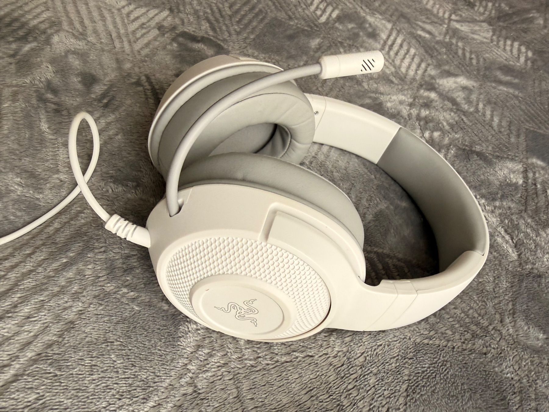 Razer Cuffie: Razer Kraken in der "Mercury White" Edition – Usato da Winterthur venduto da Aprico95 1