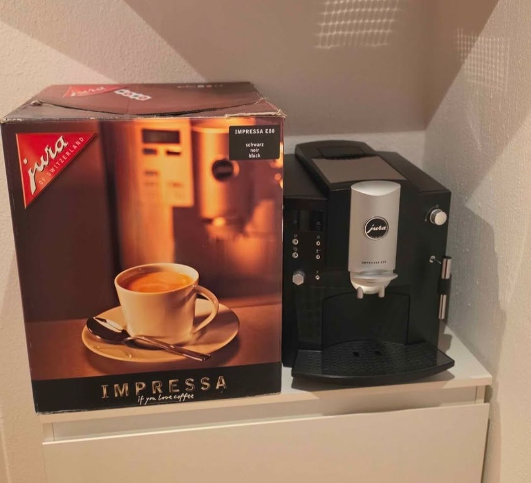 Jura Macchine per caffè & Macchine per espresso: Kaffemaschine Jura E80 – Usato da Wauwil venduto da bos_p6d2