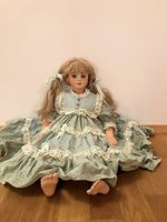 Schöne Porzellanpuppe nach  Rotraut Schrot "Manuela Nr. 41"