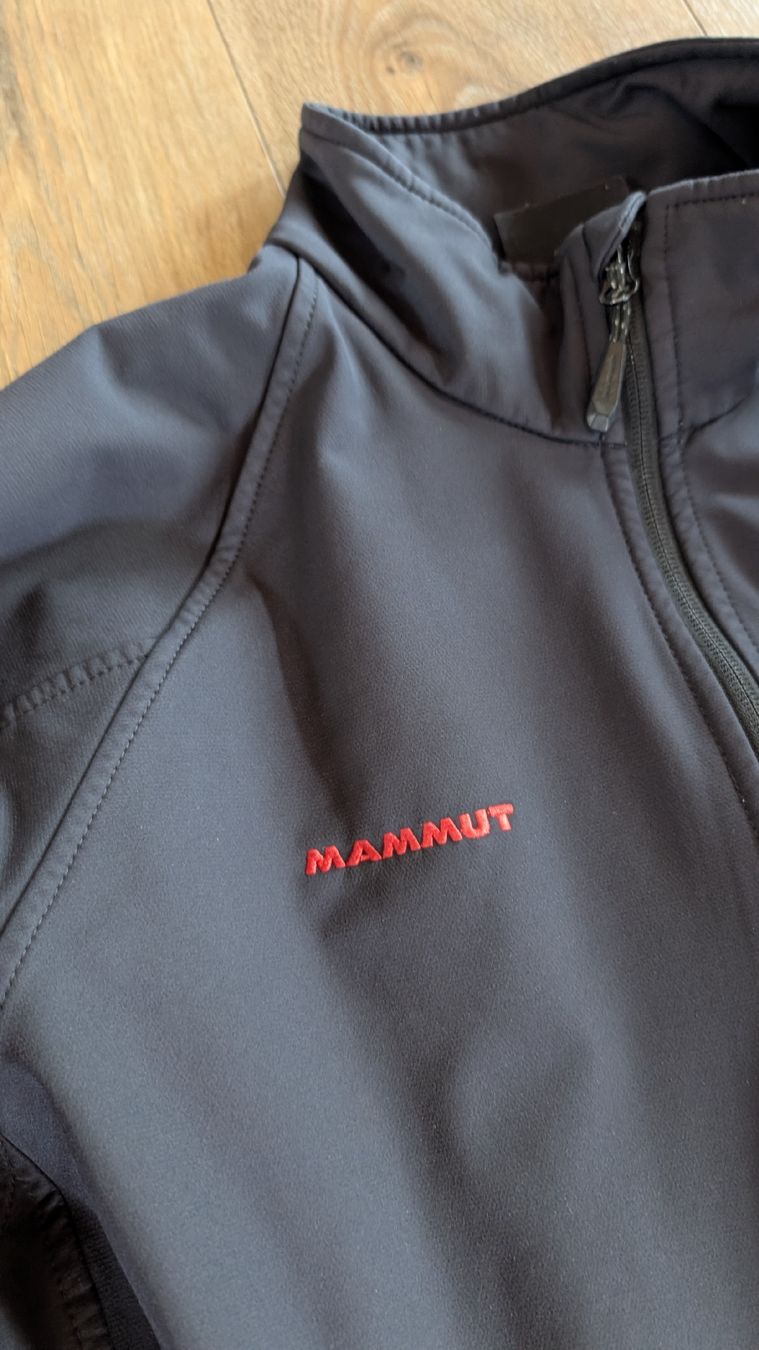Mammut Jacken: MAMMUT - SOFTSHELL XL, Noire. – Gebraucht aus Haute-Nendaz von EmptyCloset 2