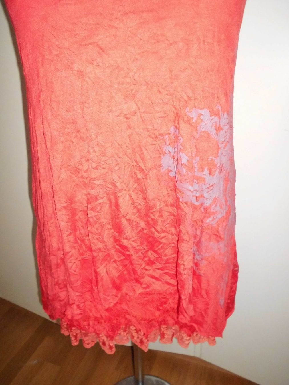 Vestiti: Robe tunique rouge T. L – Usato da Marin-Epagnier venduto da Madja 1