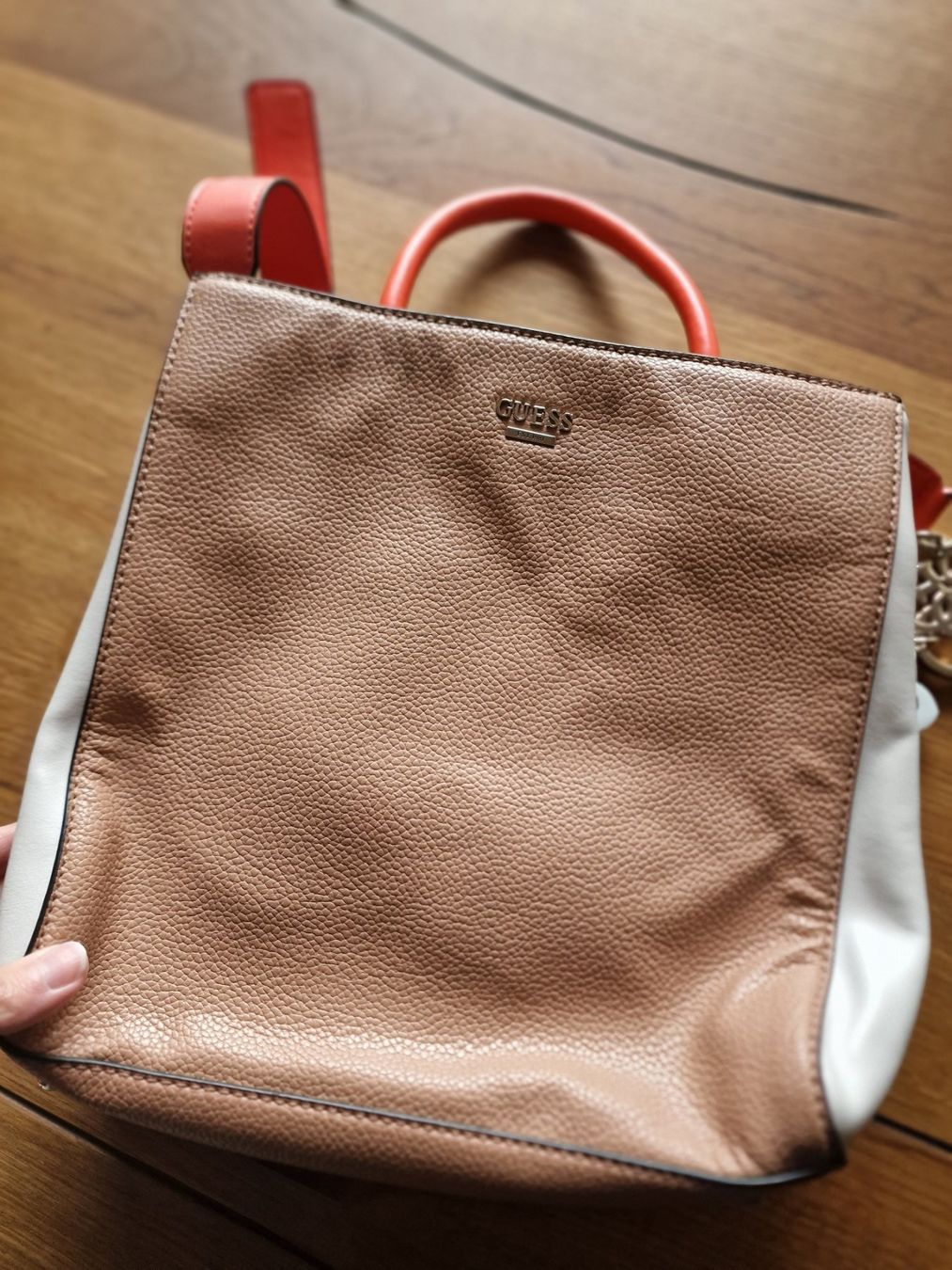 Guess Borse da donna: Guess Tasche – Usato da Alpnach Dorf venduto da Schanein 1