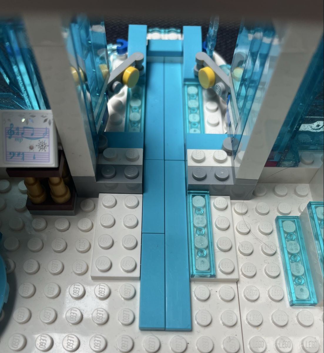 Lego Giocattoli: Set Lego Disney 41148 Elsas magischer Eispalast – Usato da Jonschwil venduto da Theswissmiss 8
