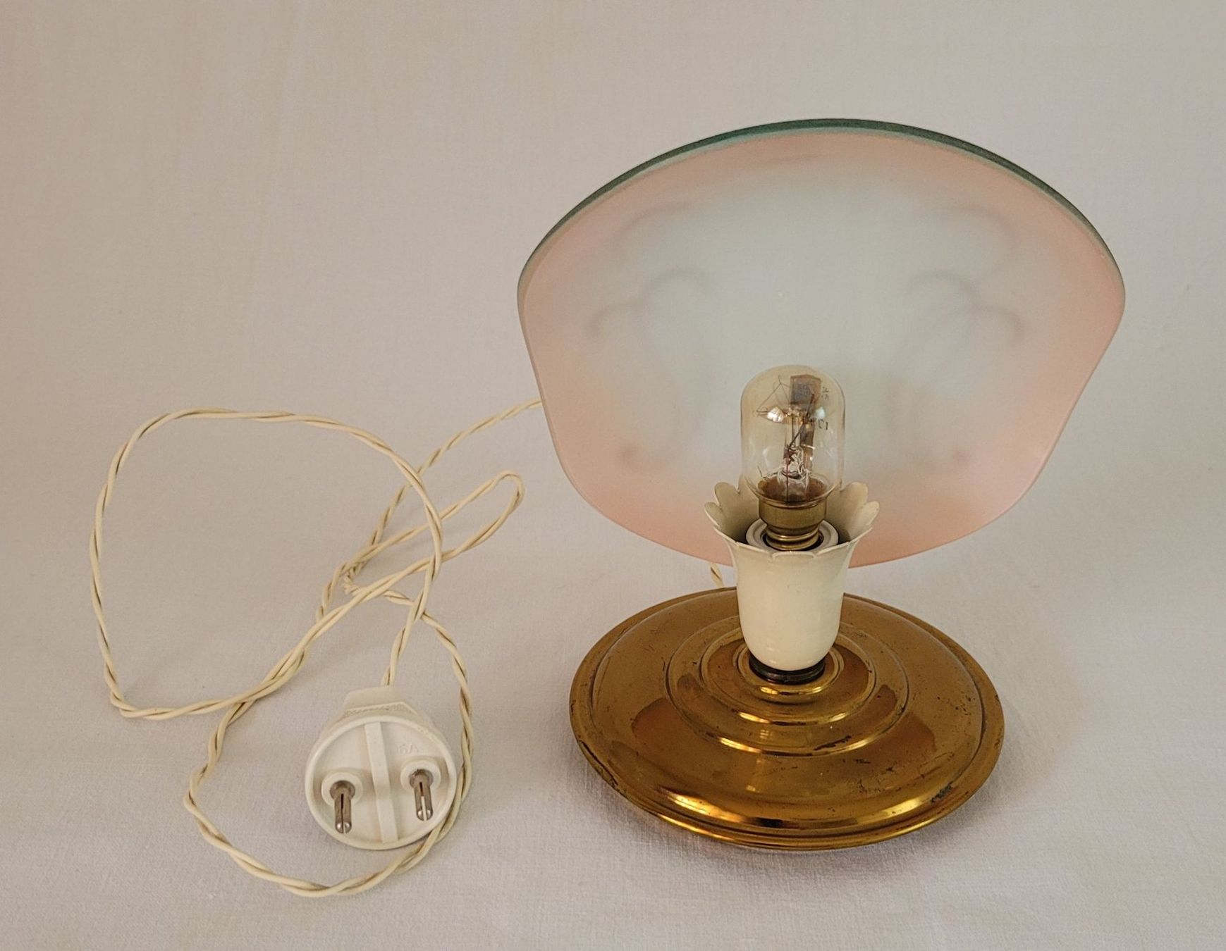 Lampade: Ältere Nachttischlampe – Usato da Zürich venduto da Ch250157 2