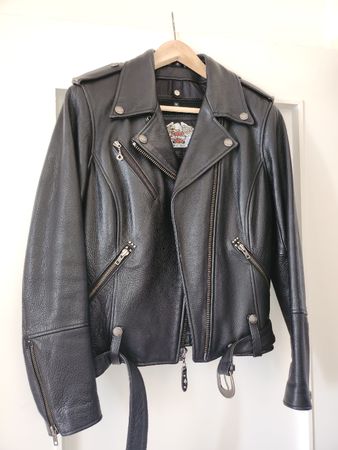 Veste en cuir Harley-Davidson noire taille M bon état
