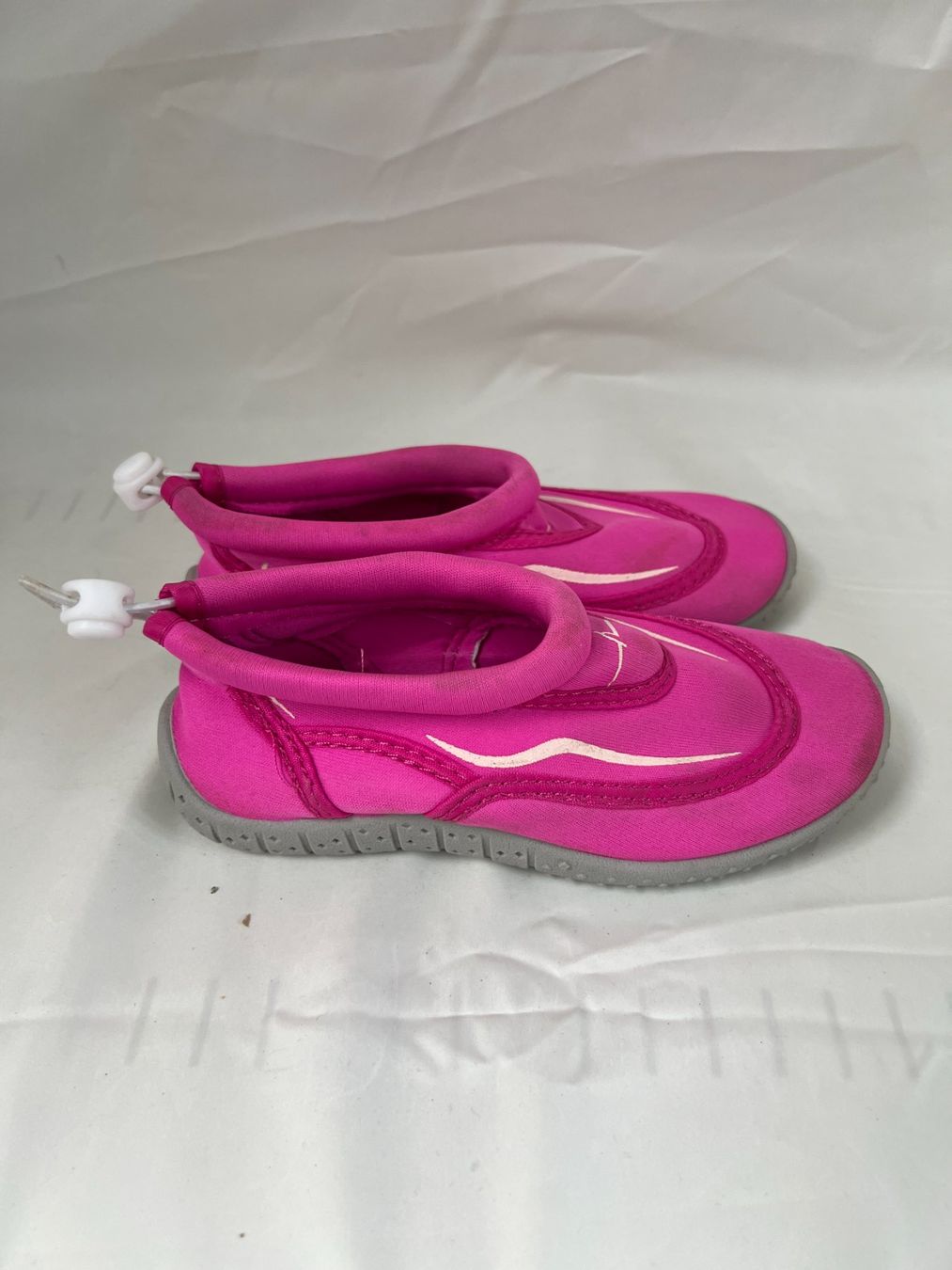 Scarpe per ragazze: Wasserschuhe Grösse 29 – Usato da Zürich venduto da Drahtzug 2